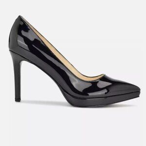 NINE WEST - Black Patent Pumps